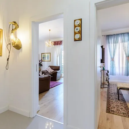 Bird Lamp Luxury Bacvice, * Сплит