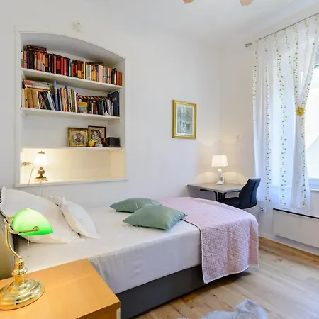 Bird Lamp Luxury Bacvice, Сплит