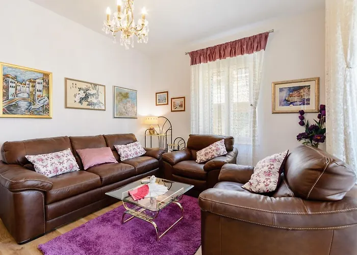 公寓 Bird Lamp Luxury Bacvice, 斯普利特