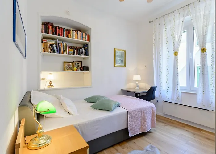 Bird Lamp Luxury Bacvice, 斯普利特