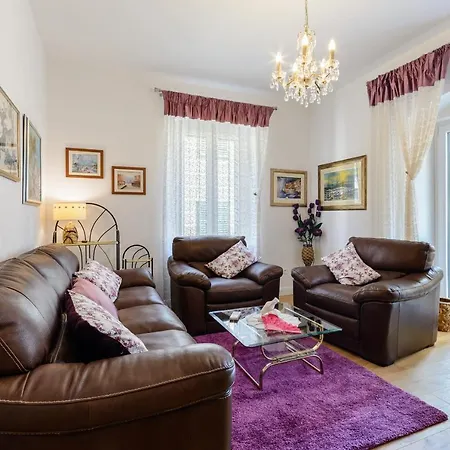 Bird Lamp Luxury Bacvice, ספליט